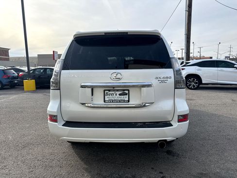 Used 2018 Lexus GX 460 Luxury w/ Preferred Accessory Package image 7