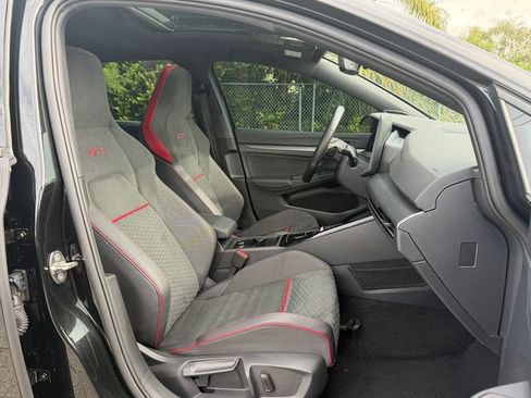 Used 2025 Volkswagen GTI SE FWD image 15