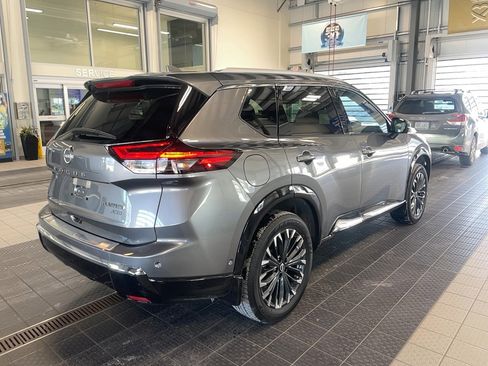 Used 2024 Nissan Rogue Platinum w/ Platinum Premium Package image 27