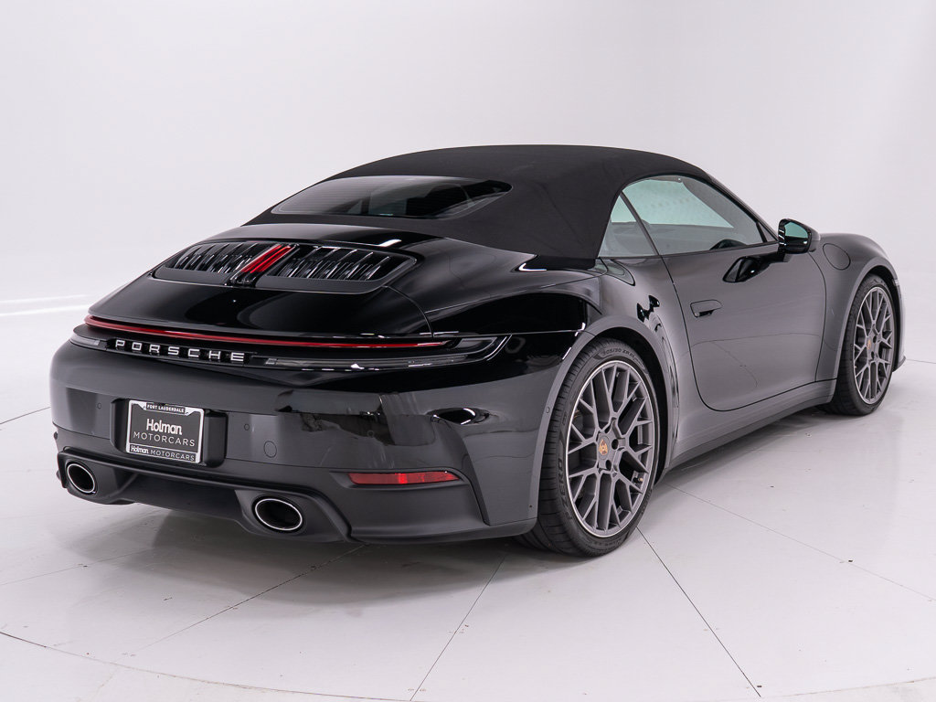 Used 2025 Porsche 911 Carrera RWD image 14