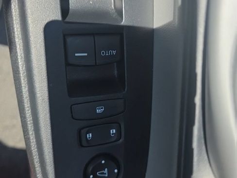 Used 2020 Honda CR-V LX image 14