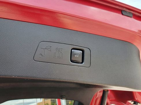 Used 2021 Lincoln Corsair AWD image 8