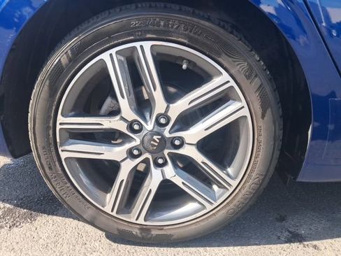 Used 2019 Kia Forte S w/ S Premium Package FWD image 24