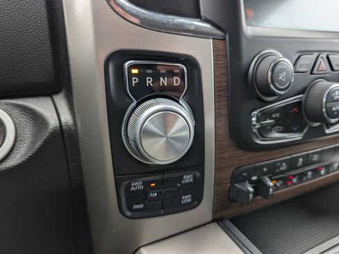 Used 2016 RAM 1500 Laramie w/ Convenience Group image 27