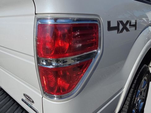 Used 2014 Ford F150 Lariat w/ Equipment Group 502A Luxury image 20