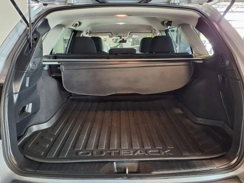 Used 2018 Subaru Outback 2.5i Premium AWD/4WD image 6