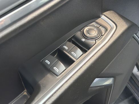 Used 2022 Chevrolet Silverado 1500 RST AWD/4WD image 19