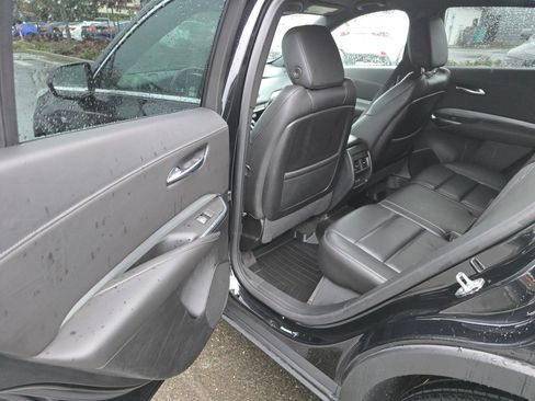 Used 2020 Cadillac XT4 Premium Luxury AWD/4WD image 27