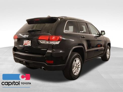 Used 2020 Jeep Grand Cherokee Laredo w/ Security & Convenience Group AWD/4WD image 2