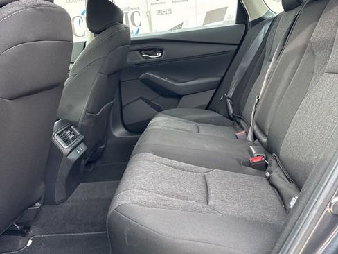 Used 2025 Honda Accord LX image 11