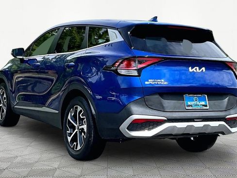 Used 2024 Kia Sportage EX FWD image 4