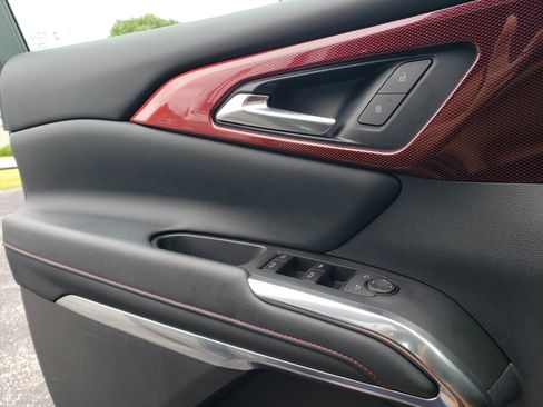 Used 2024 Chevrolet Traverse Z71 w/ LPO, Floor Liner Package AWD/4WD image 15