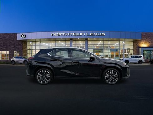 Used 2023 Lexus UX 250h AWD w/ Accessory Package (Z2) image 24