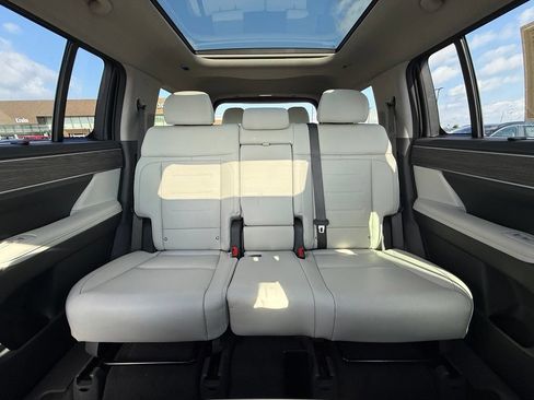 Certified 2024 Hyundai Santa Fe Limited FWD image 31