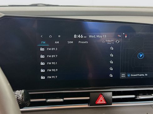 Used 2025 Hyundai Elantra SEL FWD image 21