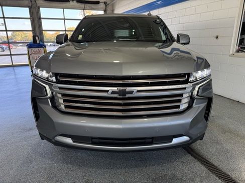 Used 2024 Chevrolet Tahoe High Country image 3