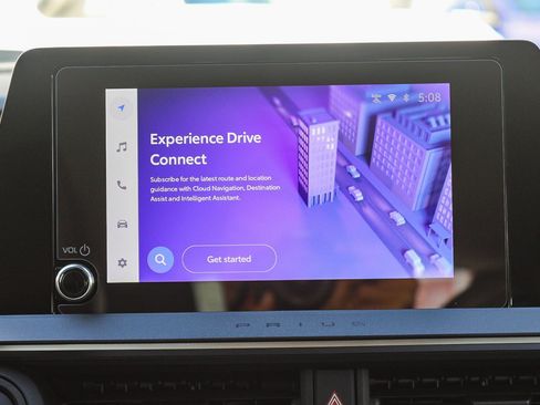 New 2026 Toyota Prius XLE FWD image 17