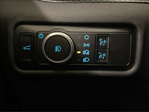 Used 2023 Ford Explorer ST-Line w/ Class IV Trailer Tow Package image 40