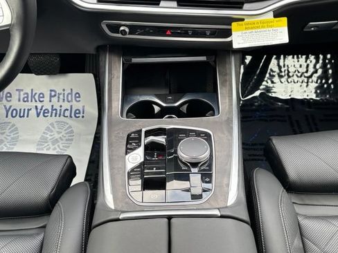 Used 2026 BMW X7 xDrive40i AWD/4WD image 24