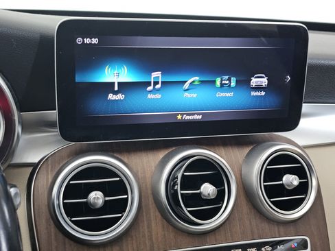 Used 2020 Mercedes-Benz C 300 4MATIC Sedan image 28