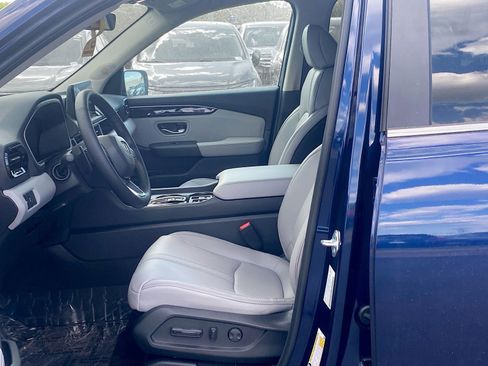Certified 2025 Honda Pilot EX-L image 5