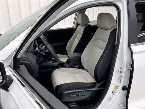 Used 2024 Honda CR-V EX image 8