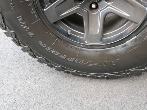 Used 2006 Jeep Wrangler X w/ Tire & Wheel Group (Ecco) AWD/4WD image 31