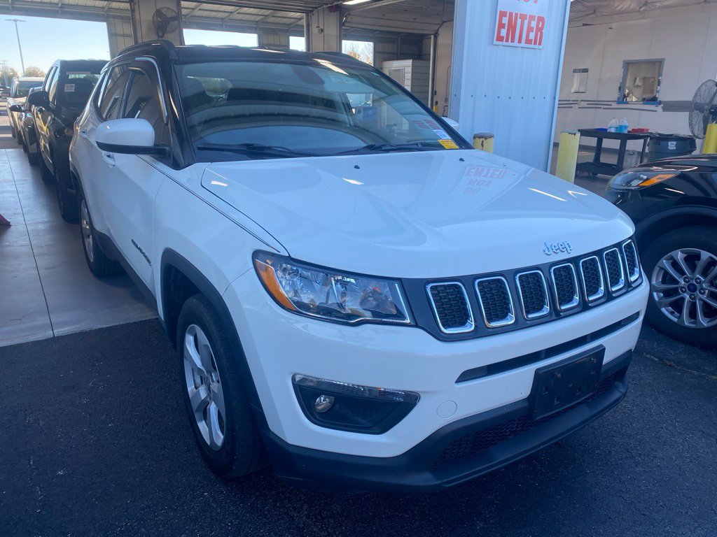 Used 2018 Jeep Compass Latitude w/ Popular Equipment Group FWD image 1