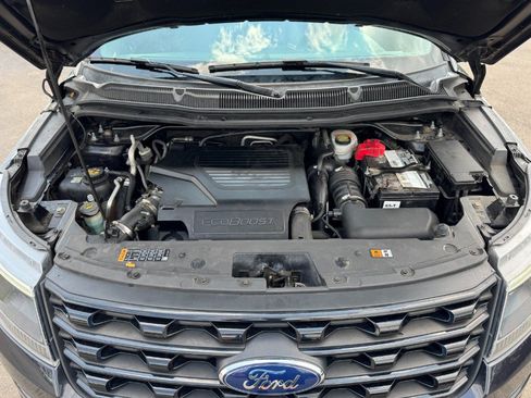 Used 2017 Ford Explorer Sport w/ Equipment Group 401A AWD/4WD image 26