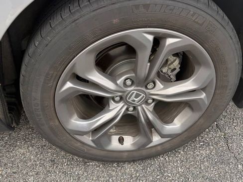 Used 2024 Honda Accord EX image 9