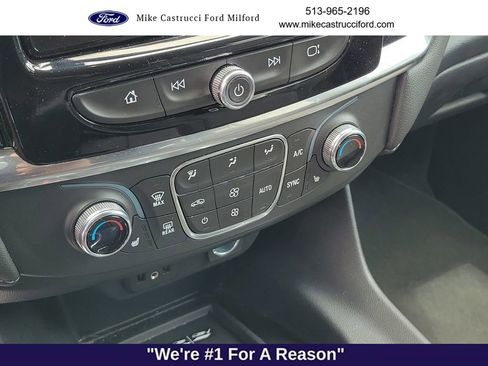 Used 2023 Chevrolet Traverse LT AWD/4WD image 19