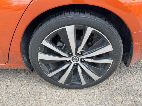 Used 2020 Nissan Altima 2.5 SR w/ Premium Package FWD image 23