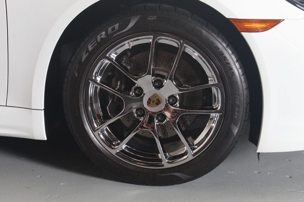 Used 2022 Porsche 718 Cayman RWD image 14