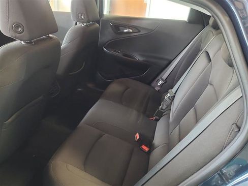 Used 2021 Chevrolet Malibu LT FWD image 7