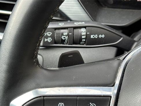 Used 2024 GMC Acadia Elevation image 37