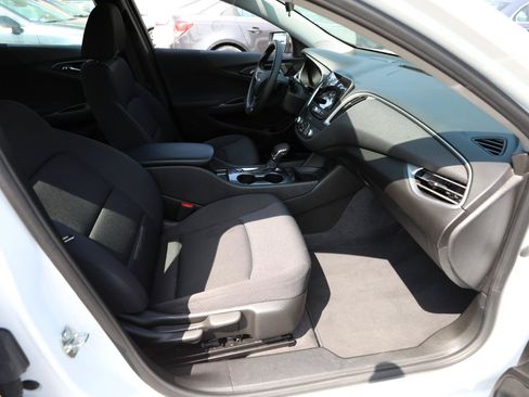 Used 2023 Chevrolet Malibu LS w/ Driver Confidence Package FWD image 10
