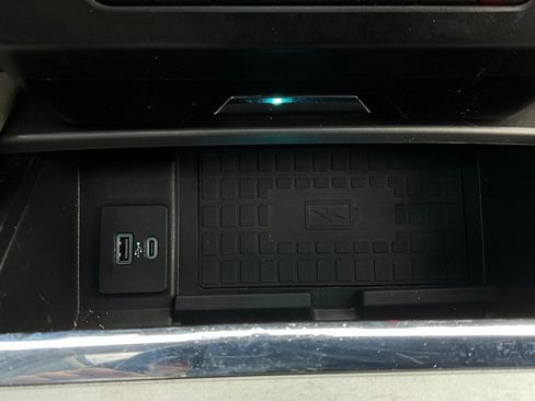 Used 2020 Ford Expedition XLT w/ Equipment Group 202A image 26