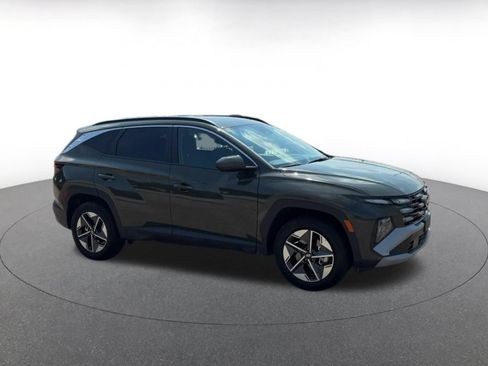 Used 2026 Hyundai Tucson SEL Plus AWD/4WD image 2