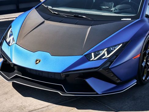 Used 2023 Lamborghini Huracan Tecnica RWD image 6