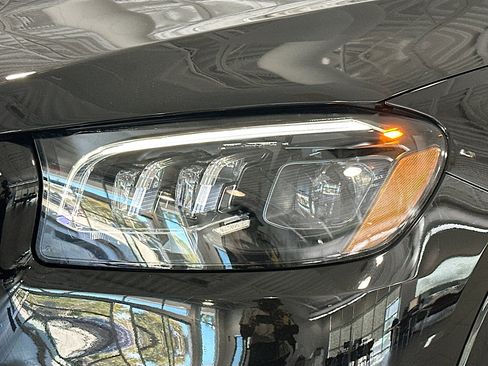 Used 2023 Mercedes-Benz Maybach GLS 600 Maybach GLS 600 image 38