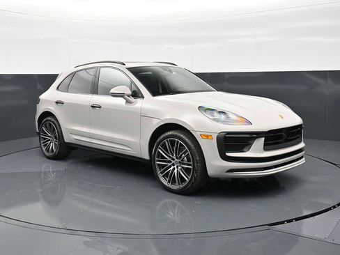 New 2026 Porsche Macan AWD/4WD image 26