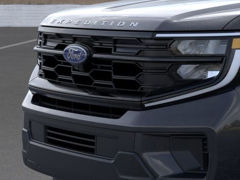 New 2026 Ford Expedition Active AWD/4WD image 17