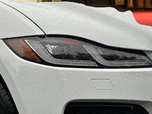 New 2026 Jaguar F-PACE R-Dynamic S AWD/4WD image 10