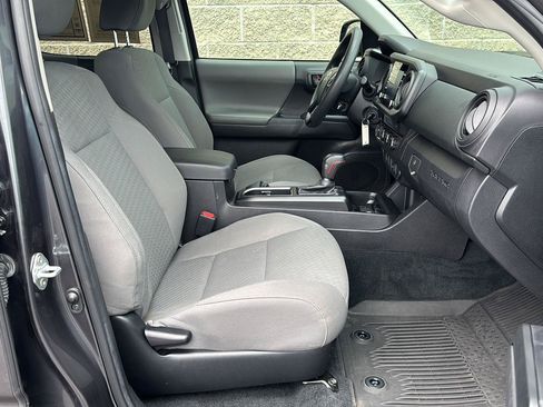 Used 2023 Toyota Tacoma SR AWD/4WD image 21