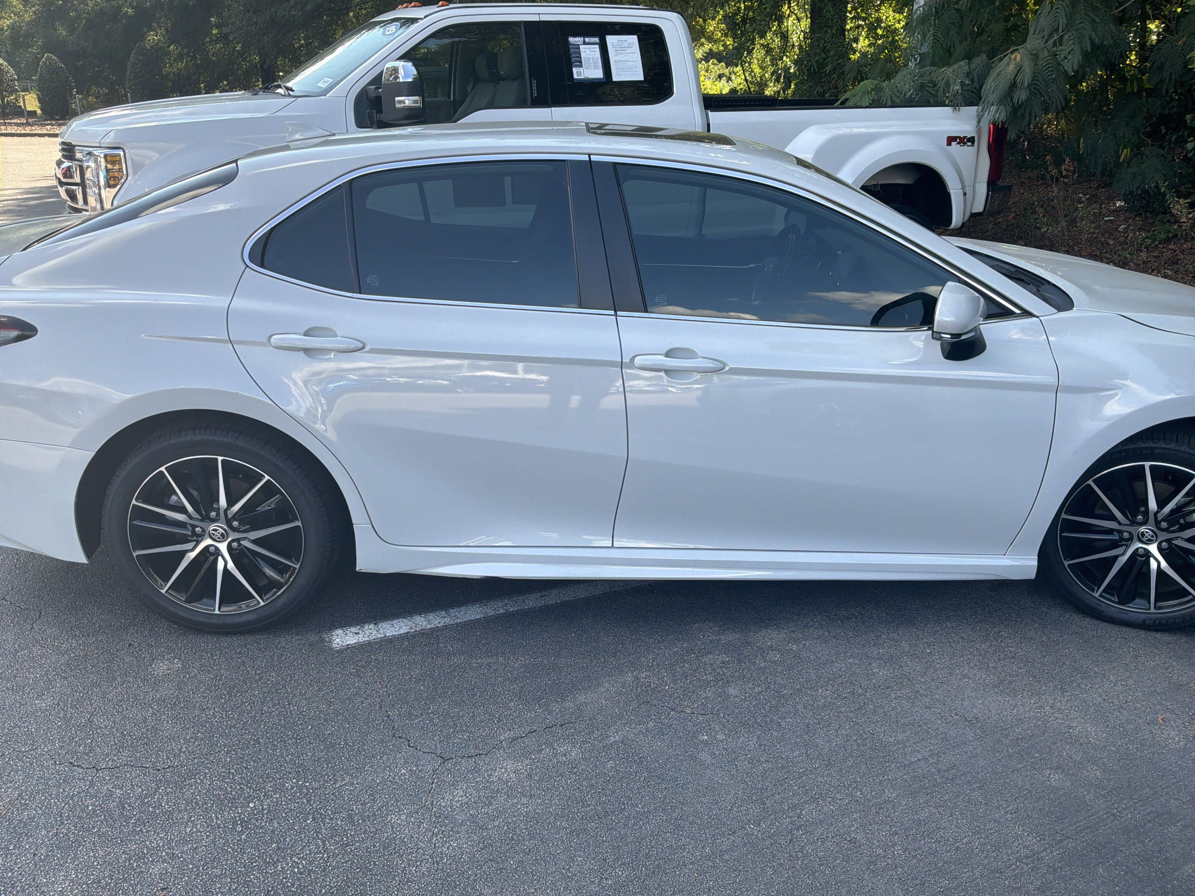 Used 2024 Toyota Camry SE FWD image 11
