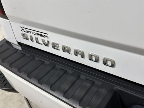 Used 2018 Chevrolet Silverado 1500 LT w/ All Star Edition image 26