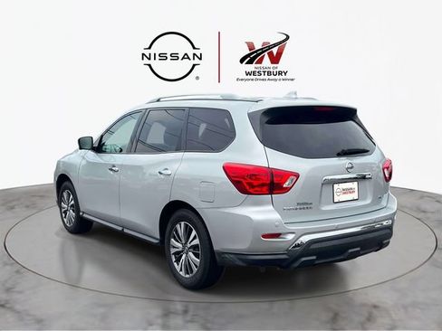 Used 2020 Nissan Pathfinder SL FWD image 8