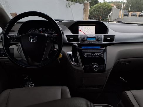 Used 2013 Honda Odyssey EX-L image 19