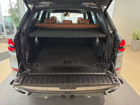 Used 2026 BMW X5 xDrive40i w/ M Sport Package image 11