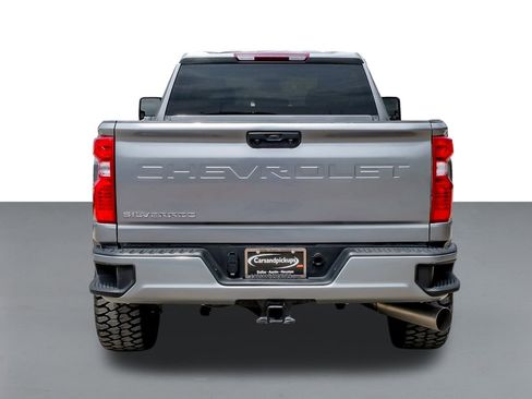 Used 2025 Chevrolet Silverado 2500 LT w/ Convenience Package image 9